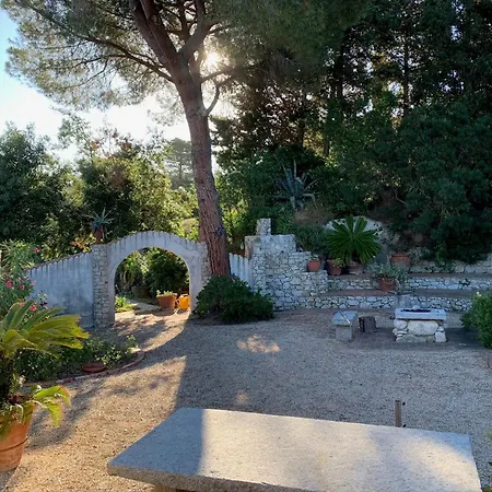 Villa Le Ginestre Di Mare