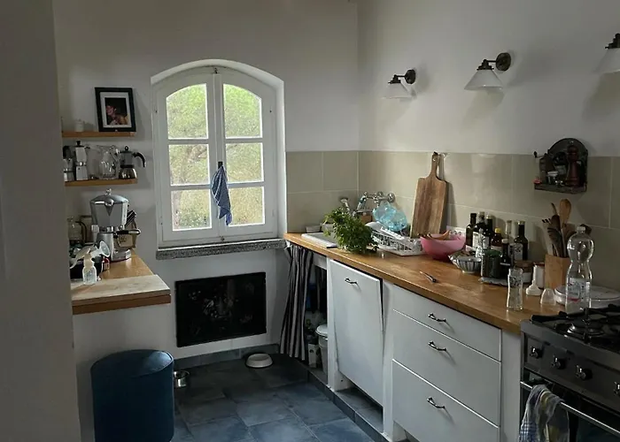 Le Ginestre Di Mare ヴィラ カポリーヴェリ