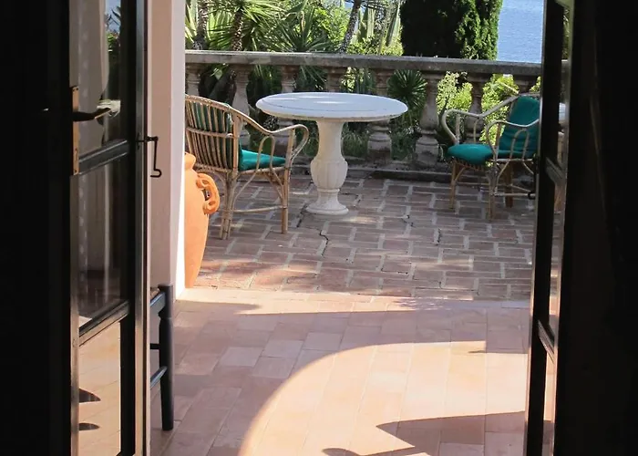 Le Ginestre Di Mare *