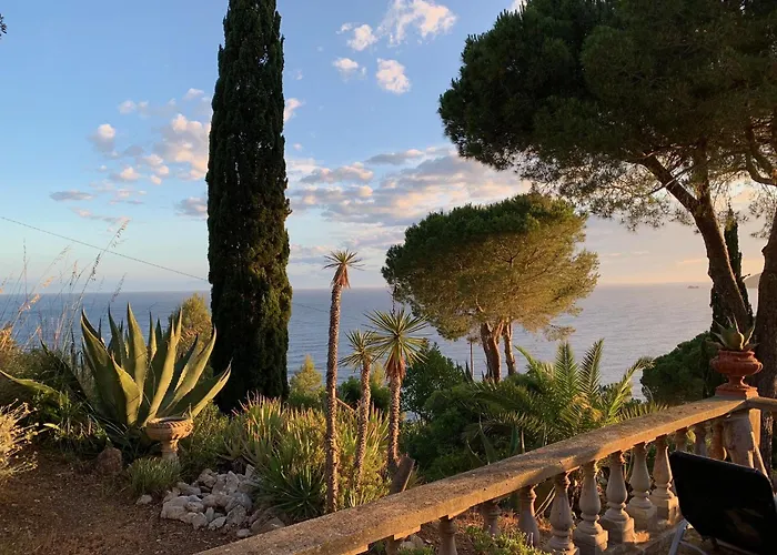 Le Ginestre Di Mare *